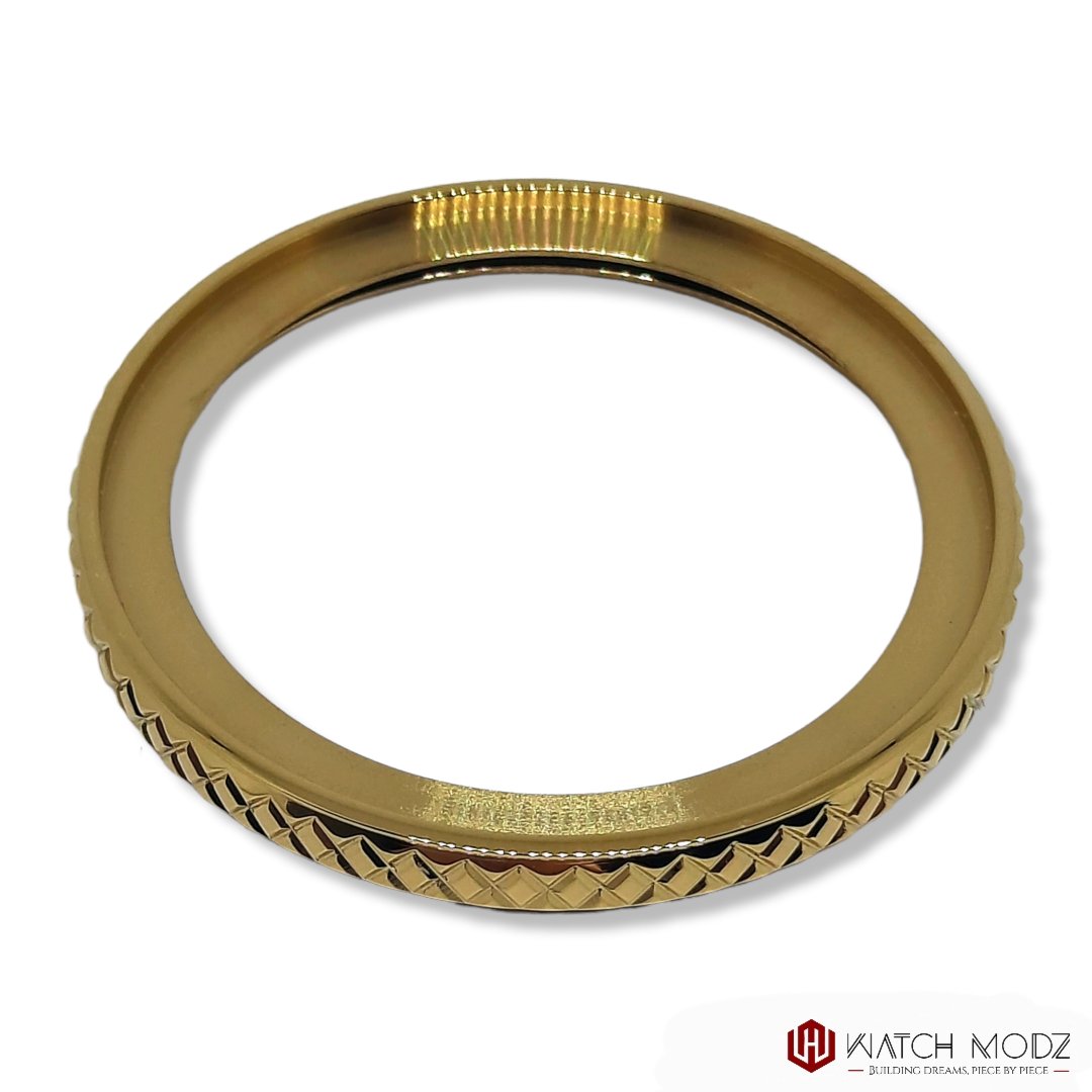 SKX007 Bezel: Polished Gold Wide Knurled